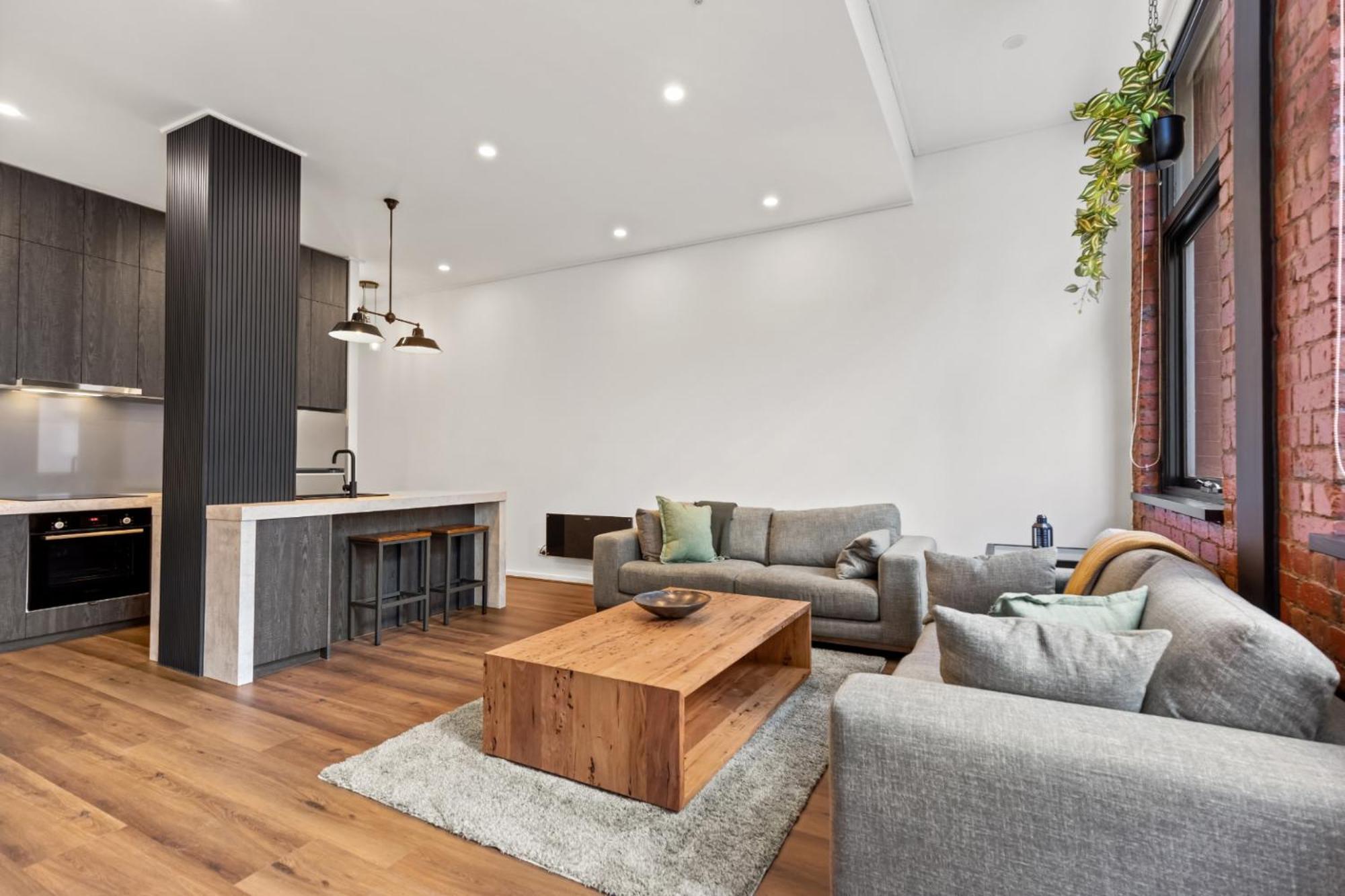 1-Bed Warehouse Conversion In Melbourne Cbd Apartment Bagian luar foto